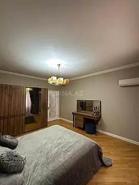 Satılır 4 otaqlı mənzil 105 m²