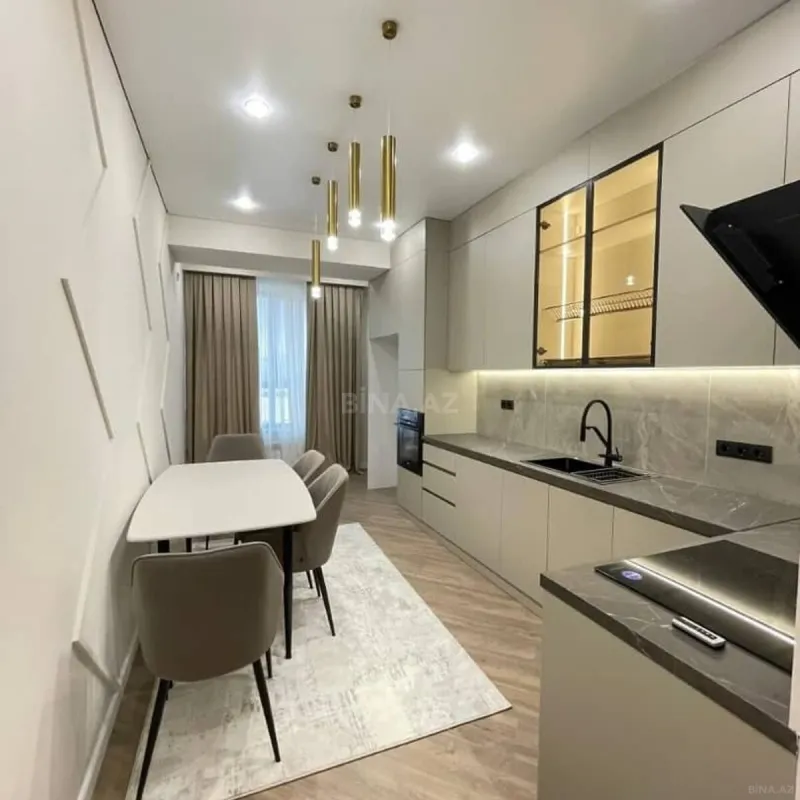 Kirayə verilir 3 otaqlı mənzil 150 m²