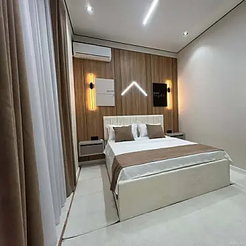 Kirayə verilir 3 otaqlı mənzil 150 m²