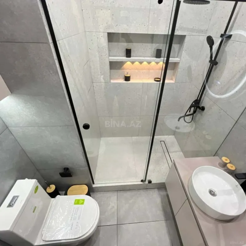 Kirayə verilir 3 otaqlı mənzil 150 m²