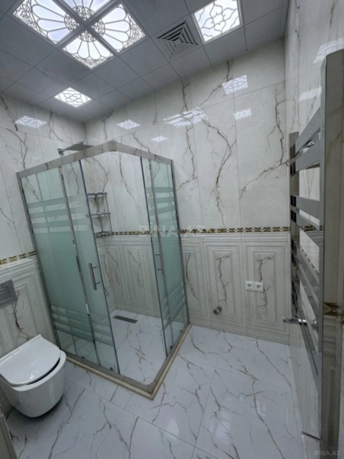 Kirayə verilir 2 otaqlı mənzil 70 m²