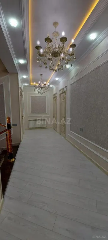 Satılır 8 otaqlı həyət evi 380 m²