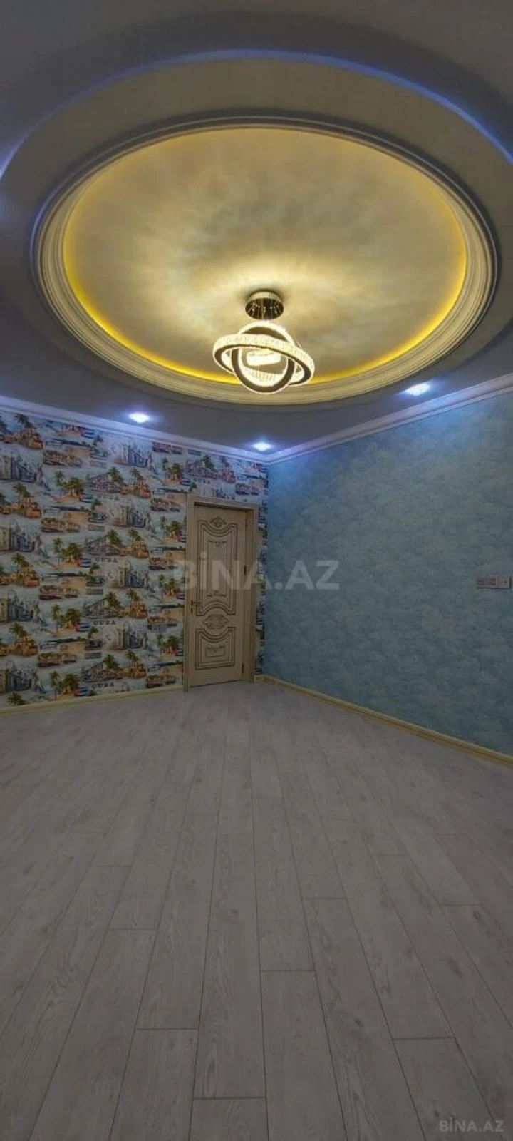 Satılır 8 otaqlı həyət evi 380 m²