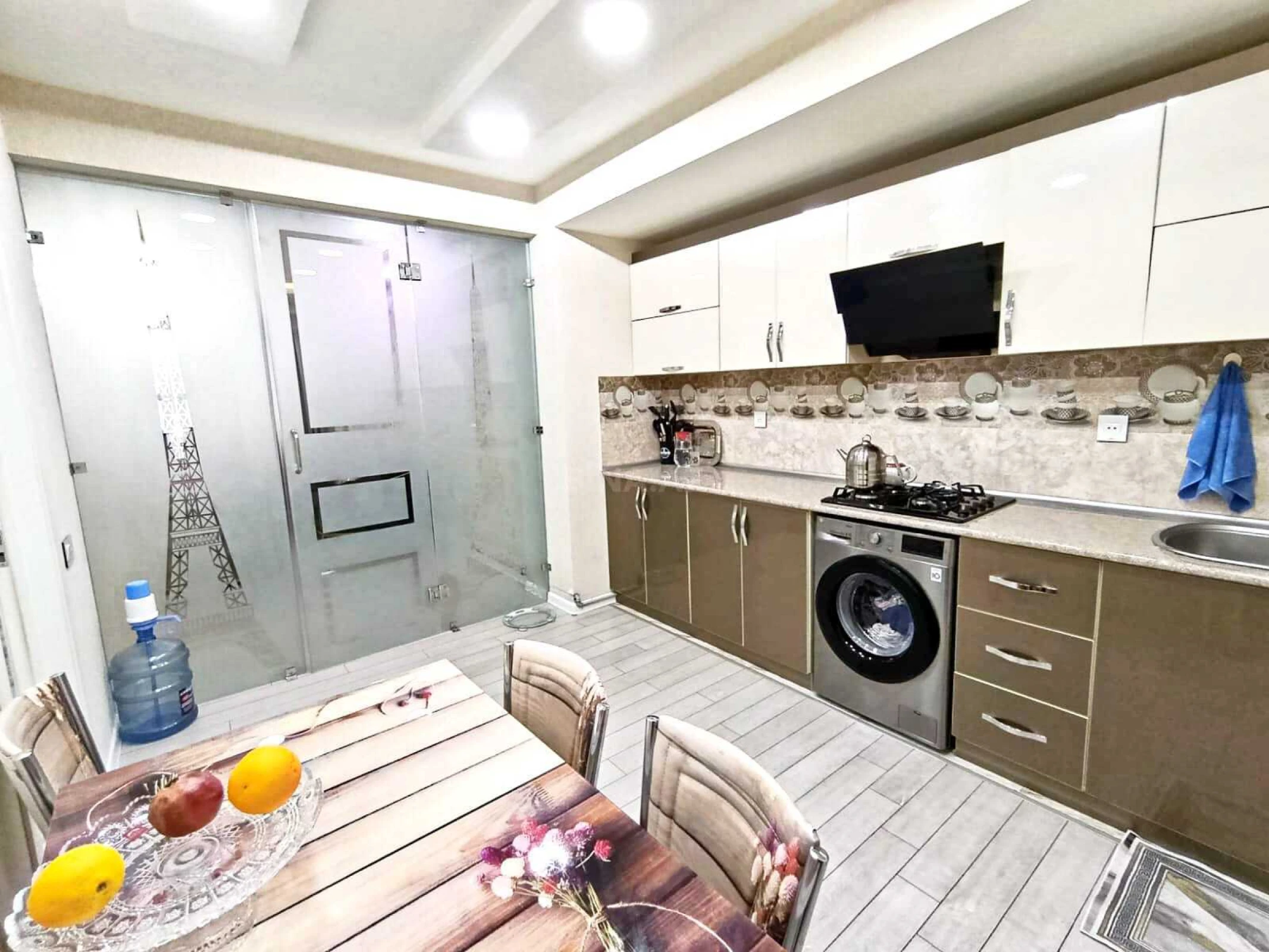 Satılır 2 otaqlı mənzil 90 m²