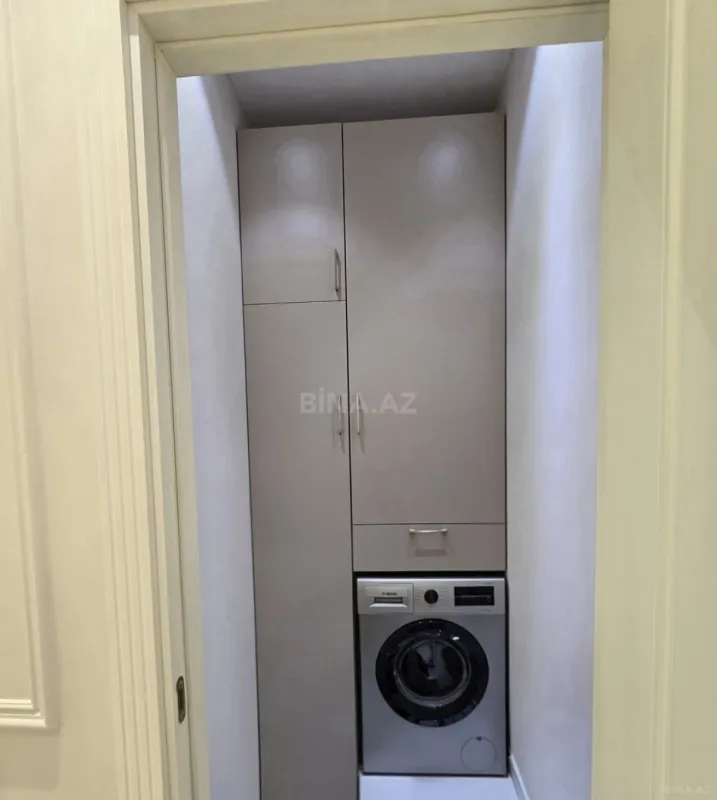 Satılır 3 otaqlı mənzil 160 m²