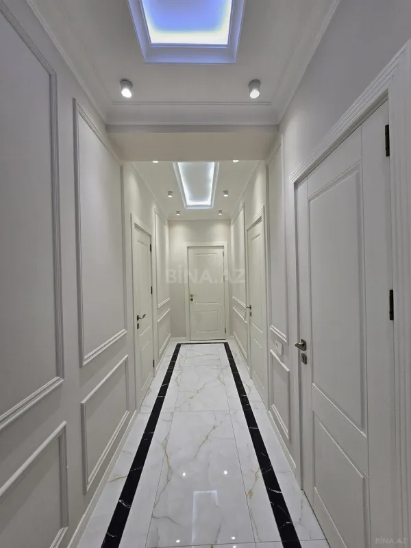 Satılır 3 otaqlı mənzil 160 m²