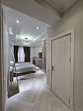 Satılır 3 otaqlı mənzil 160 m²