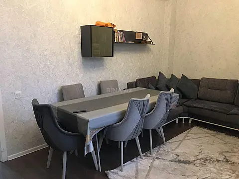 Satılır 2 otaqlı mənzil 60 m²