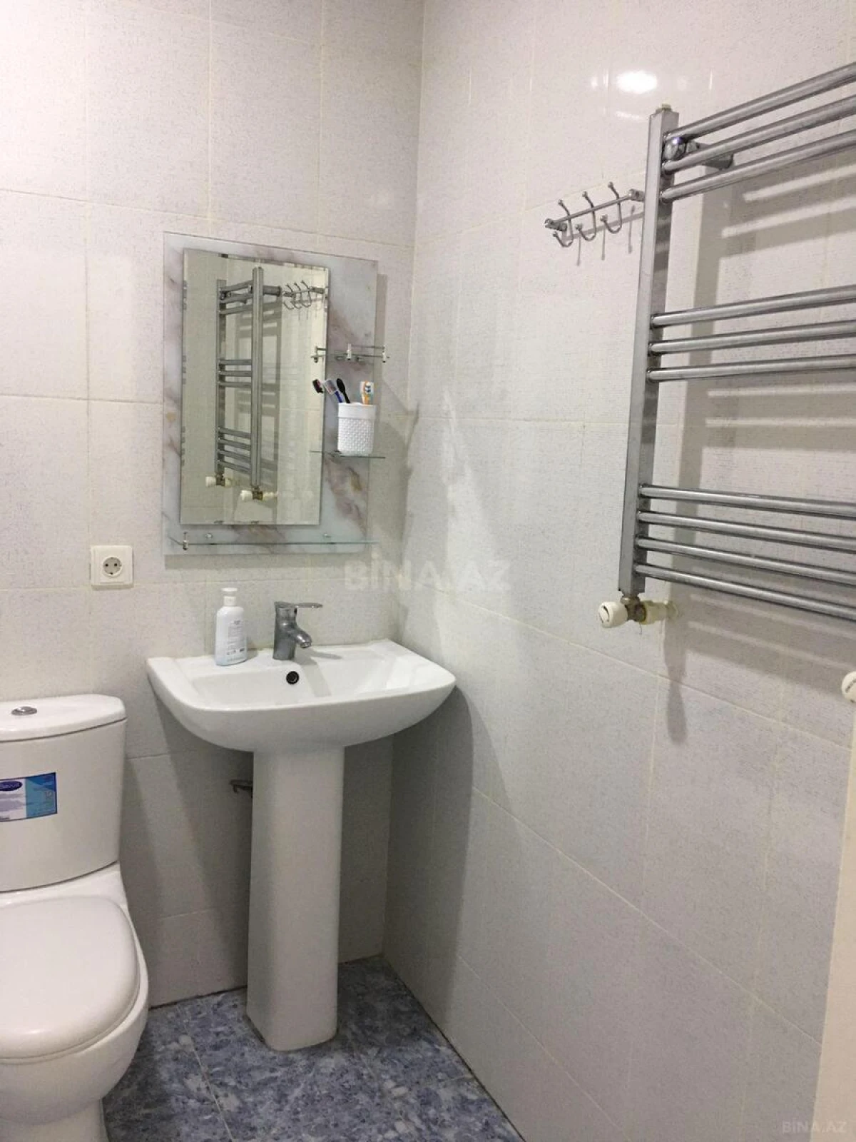 Satılır 2 otaqlı mənzil 60 m²