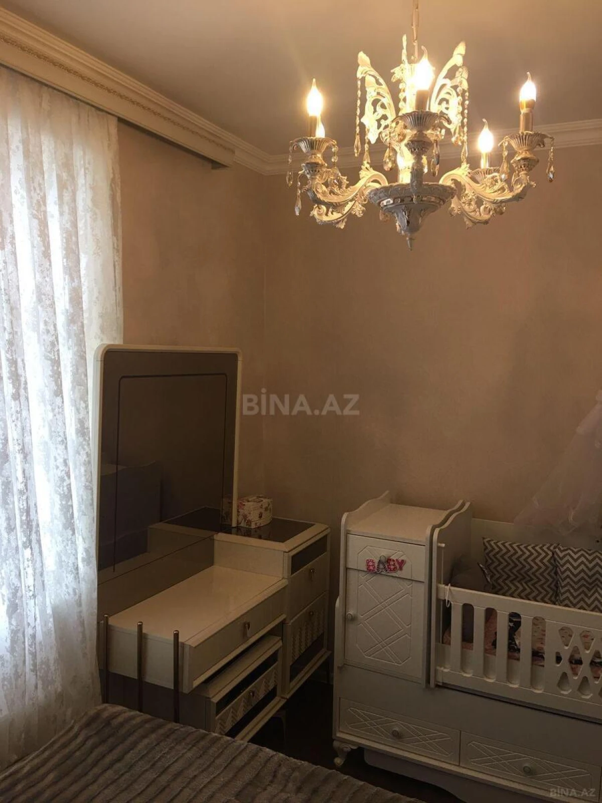 Satılır 2 otaqlı mənzil 60 m²