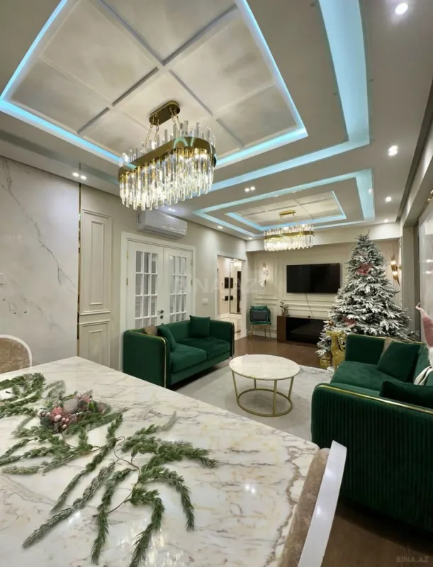 Satılır 4 otaqlı mənzil 155 m²