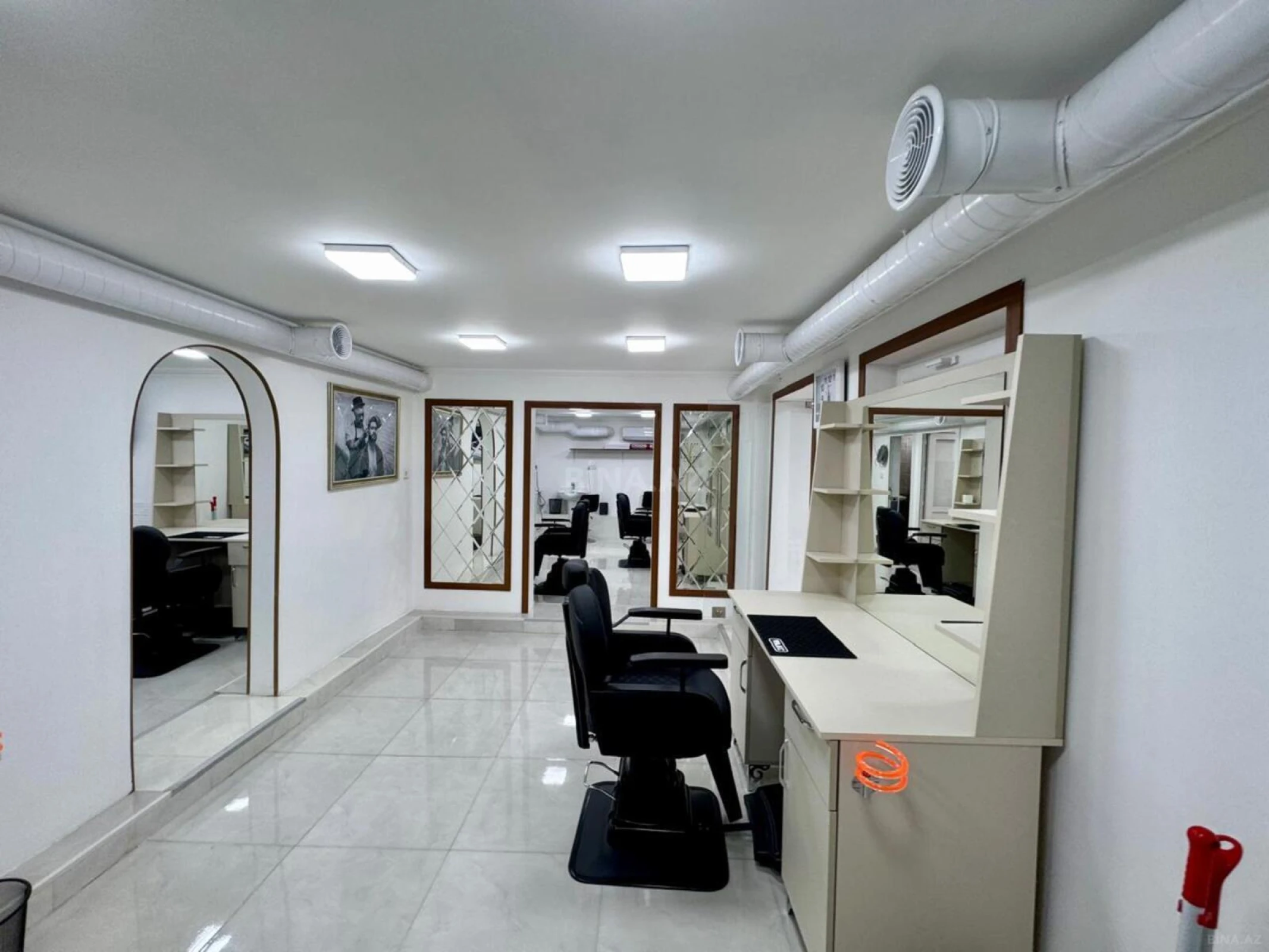 Satılır obyekt 85 m²