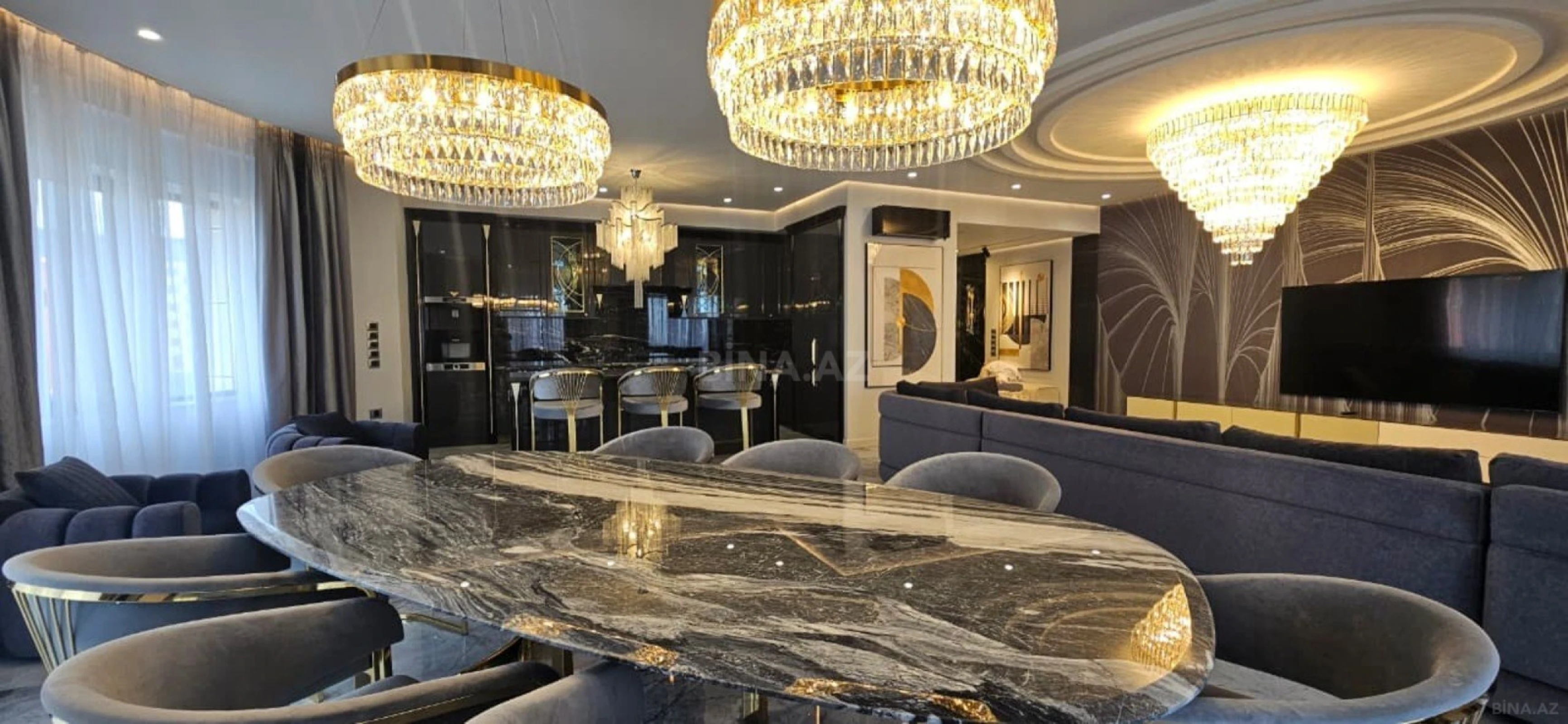 Satılır 4 otaqlı mənzil 220 m²