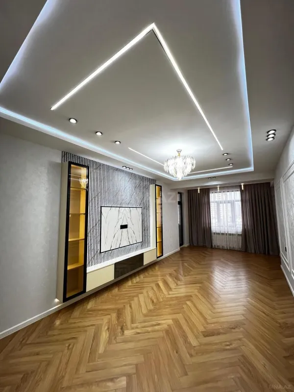 Satılır 2 otaqlı mənzil 80 m²