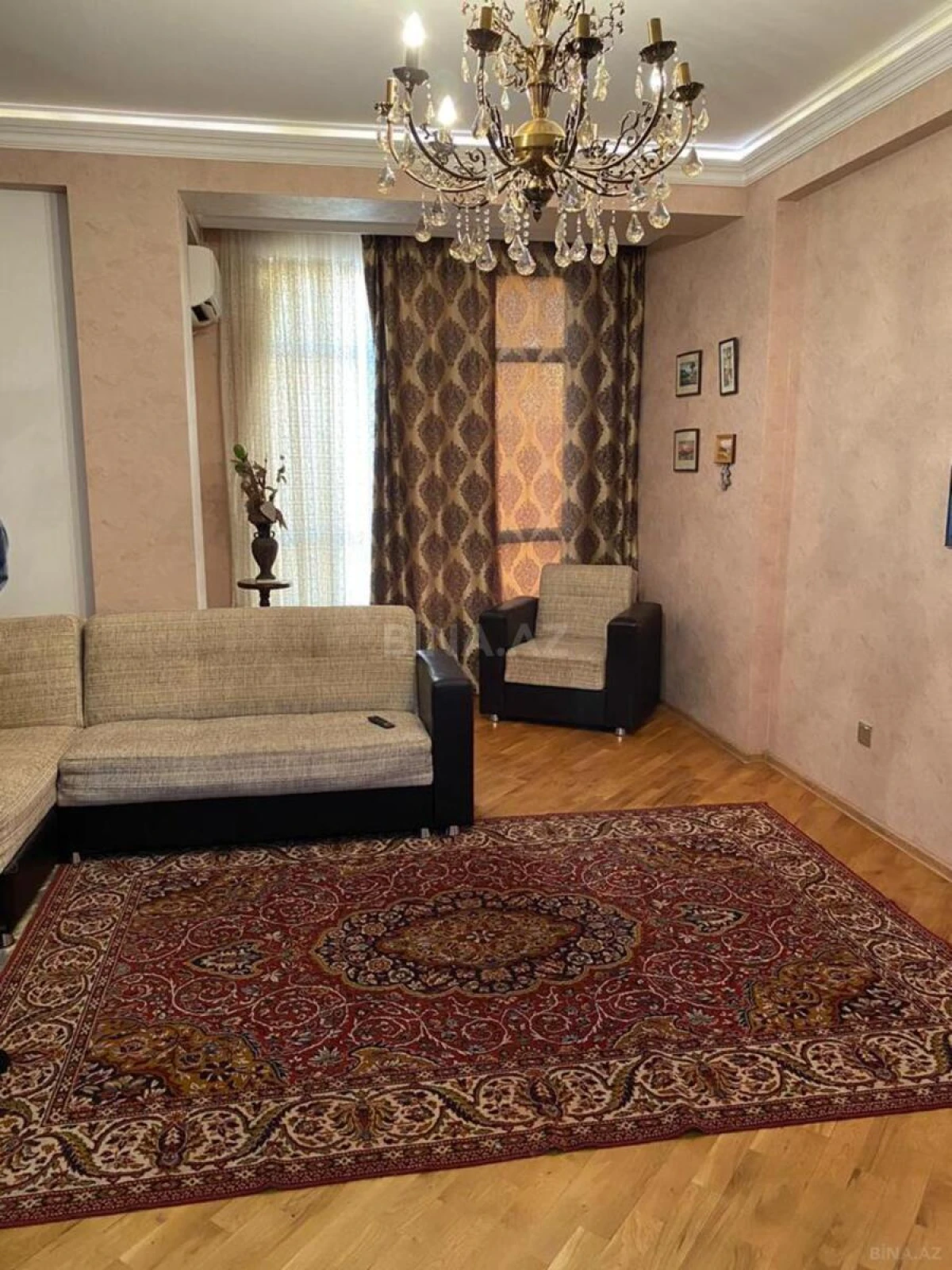 Kirayə verilir 2 otaqlı mənzil 80 m²