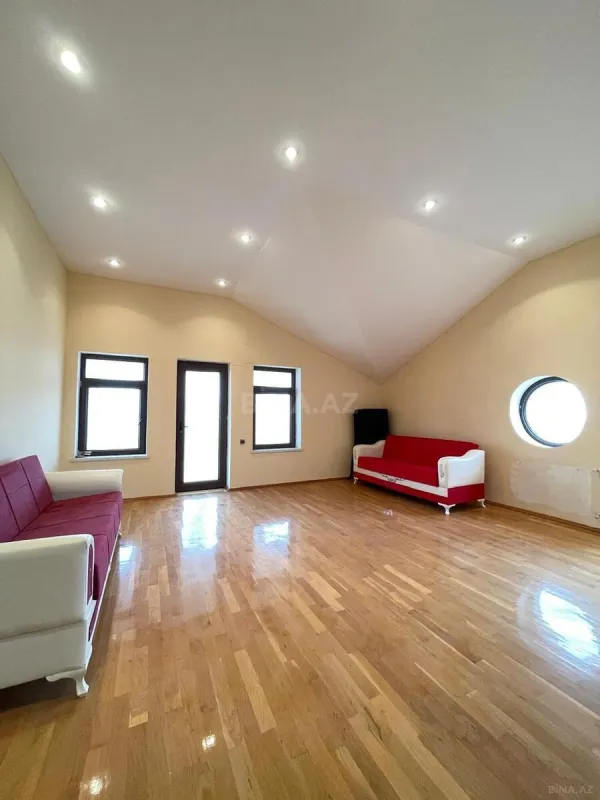 Satılır 7 otaqlı həyət evi 700 m²