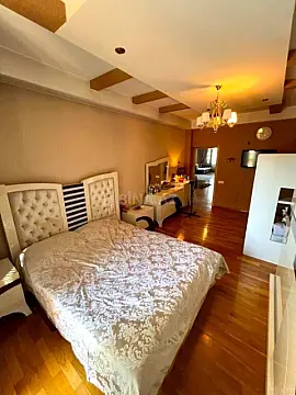 Satılır 2 otaqlı mənzil 110 m²