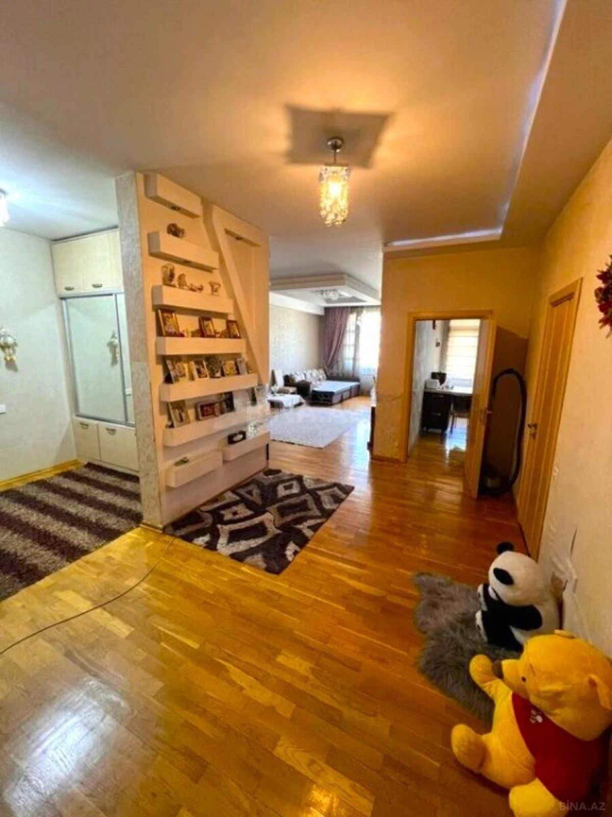 Satılır 2 otaqlı mənzil 110 m²