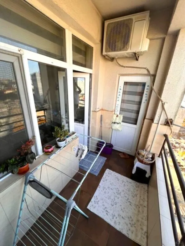 Satılır 2 otaqlı mənzil 110 m²