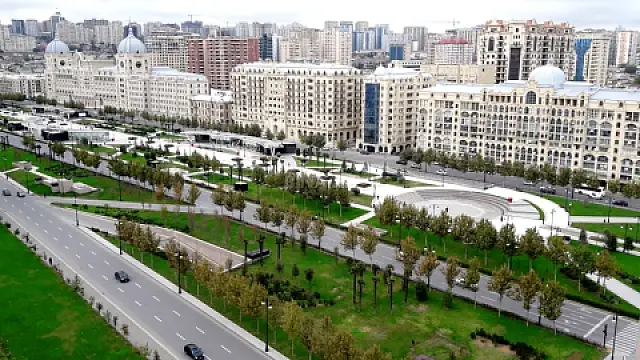 Satılır 3 otaqlı mənzil 186 m²