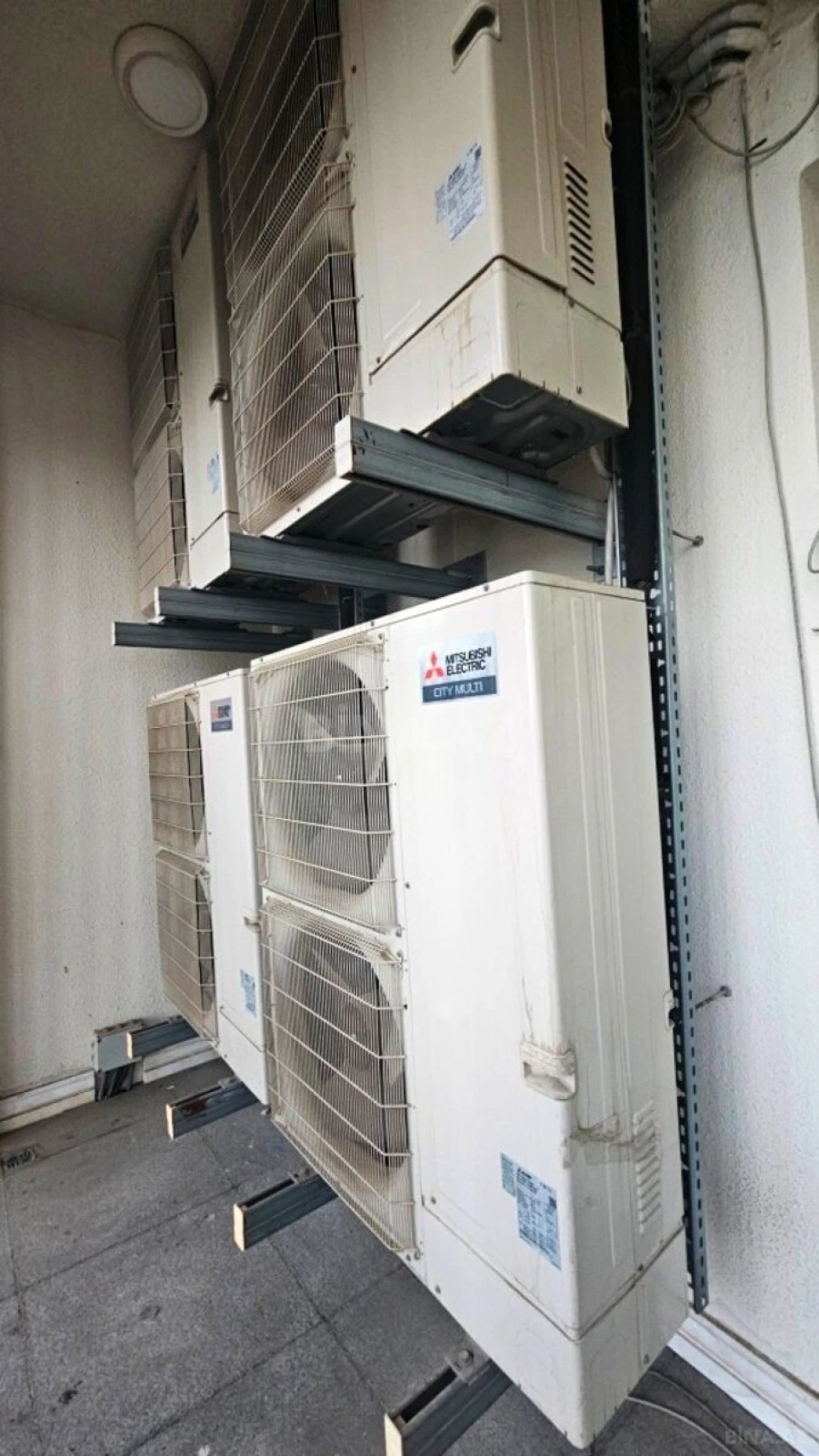 Satılır 3 otaqlı mənzil 186 m²