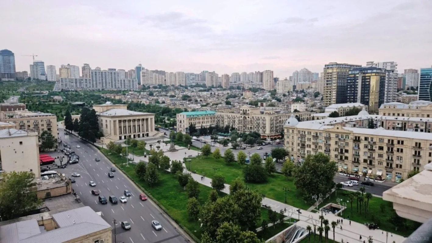 Satılır 3 otaqlı mənzil 186 m²