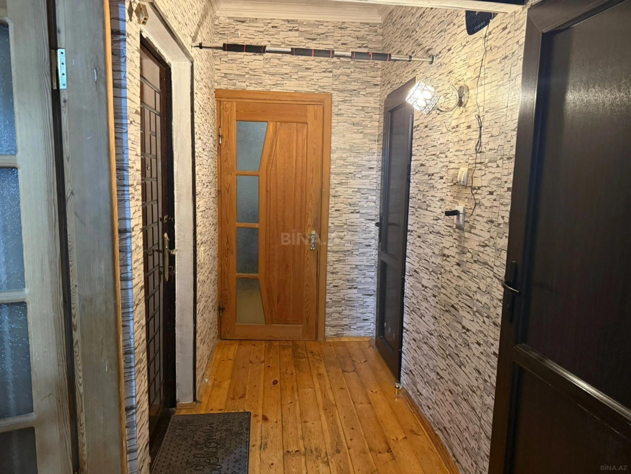 Satılır 2 otaqlı mənzil 55 m²