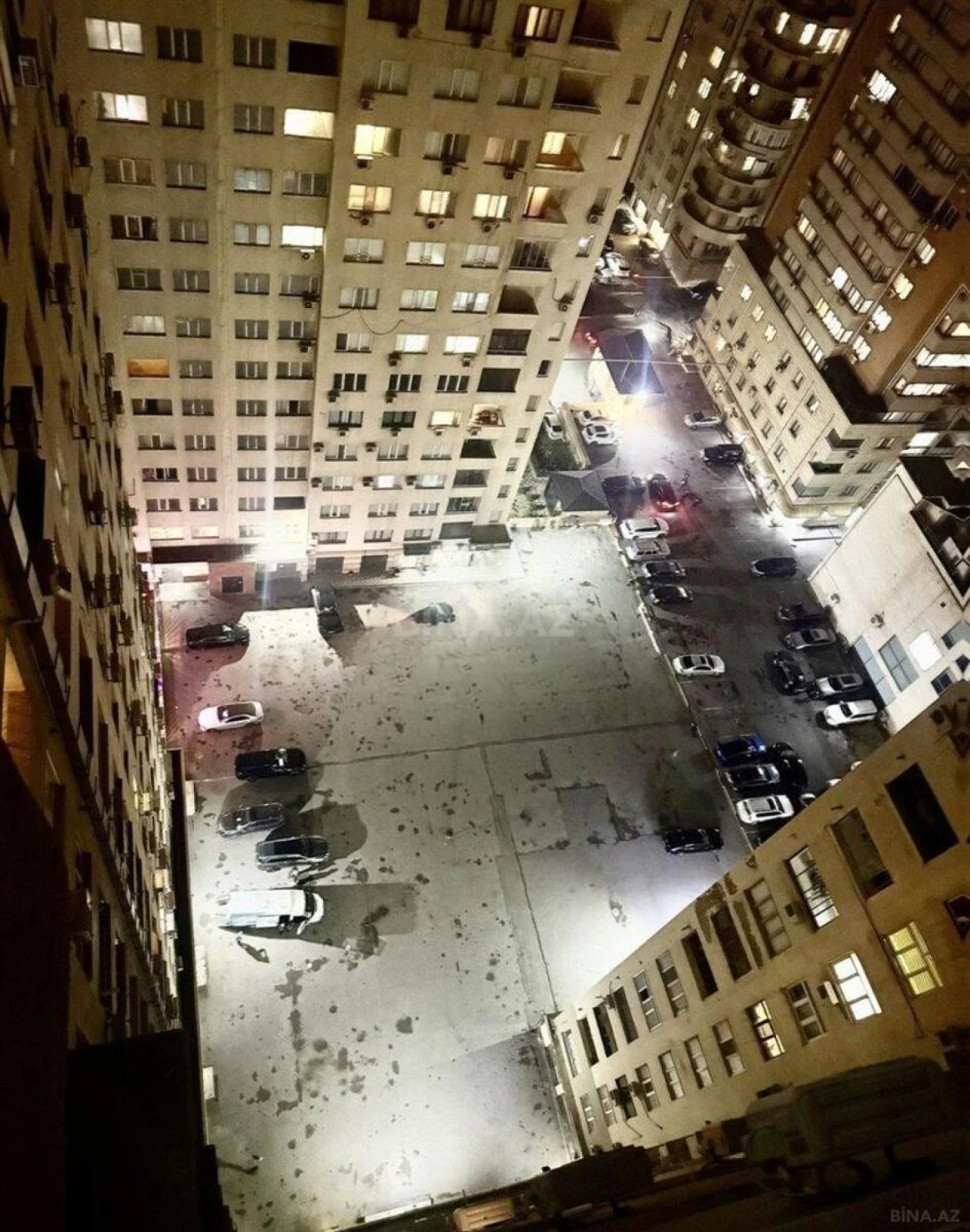 Satılır 2 otaqlı mənzil 58.8 m²