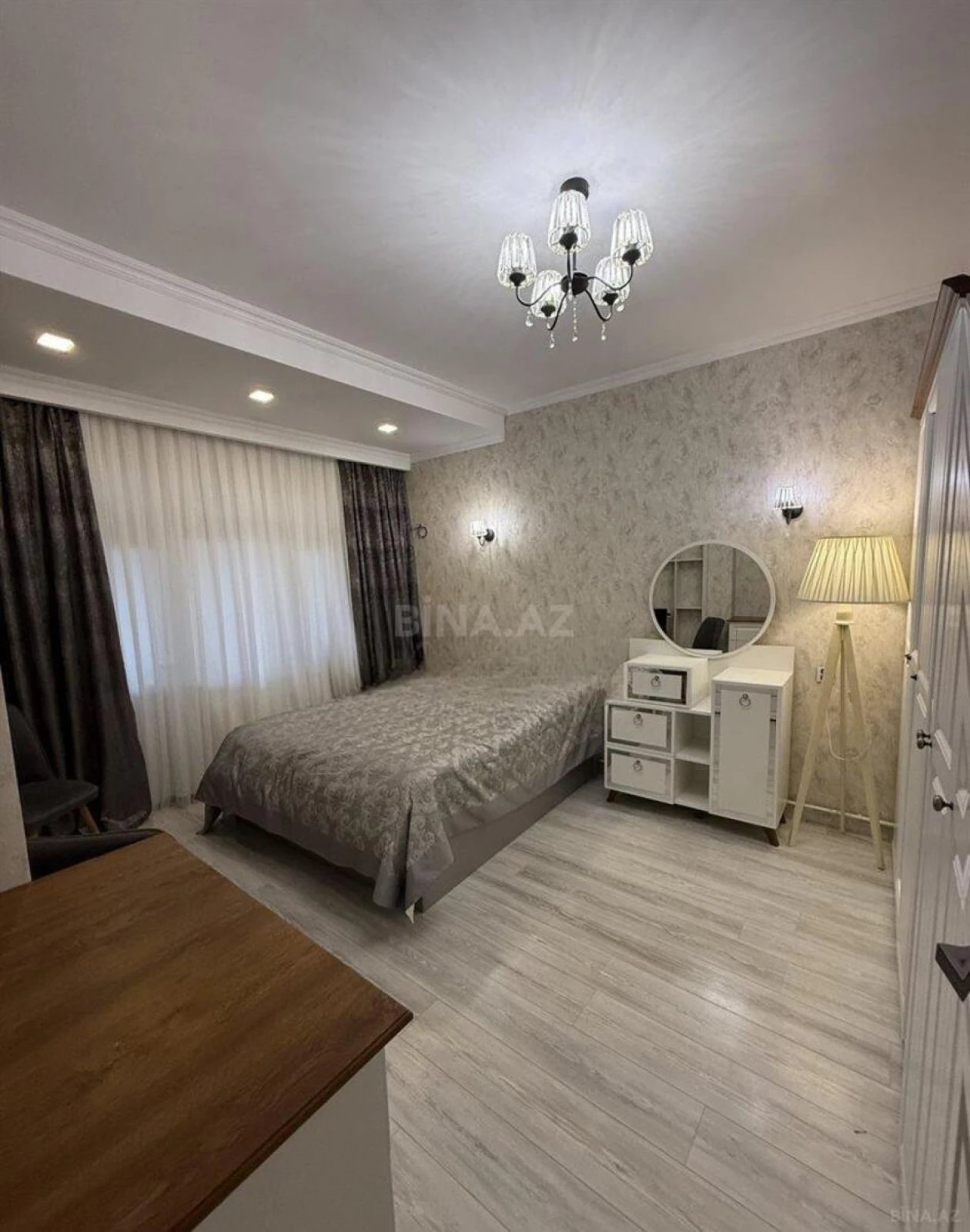 Satılır 2 otaqlı mənzil 58.8 m²
