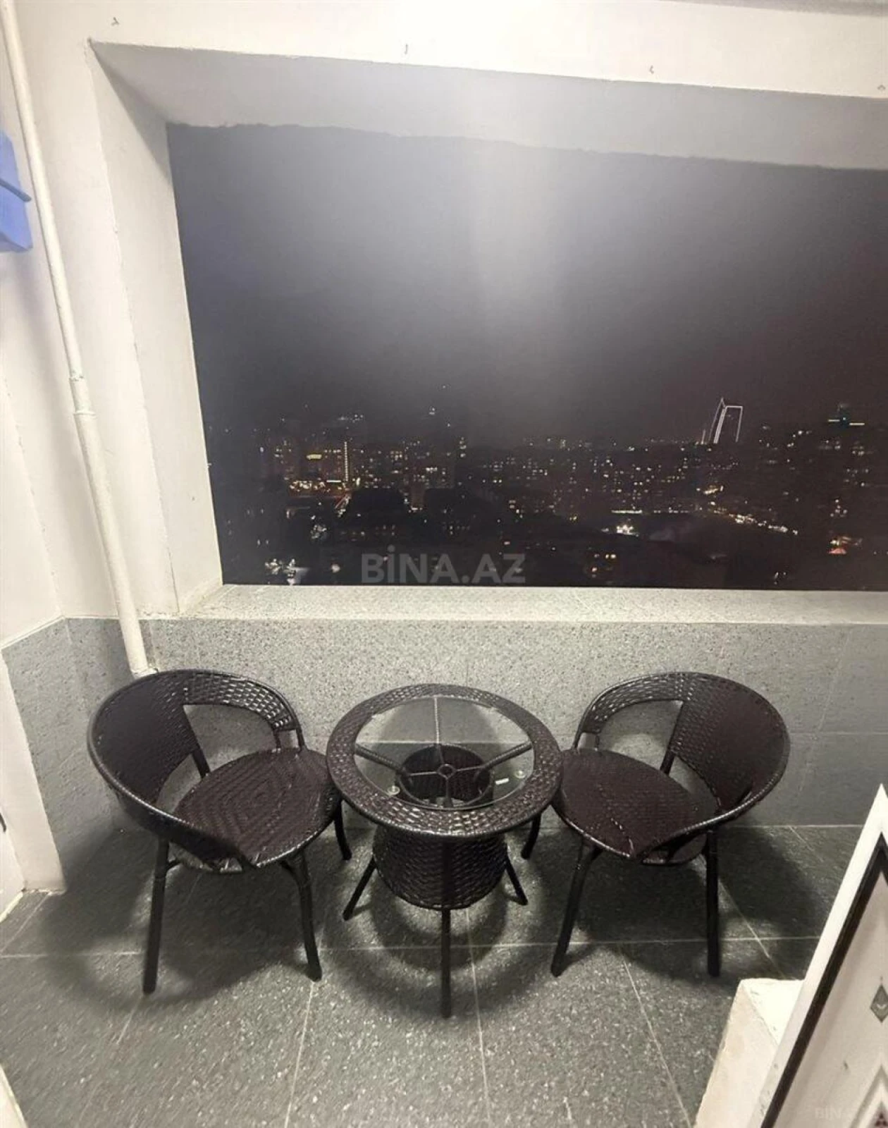 Satılır 2 otaqlı mənzil 58.8 m²