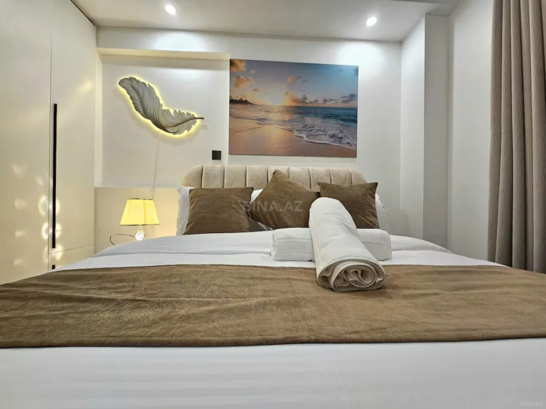 Kirayə verilir 2 otaqlı mənzil 81 m²