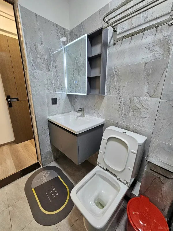 Kirayə verilir 2 otaqlı mənzil 81 m²