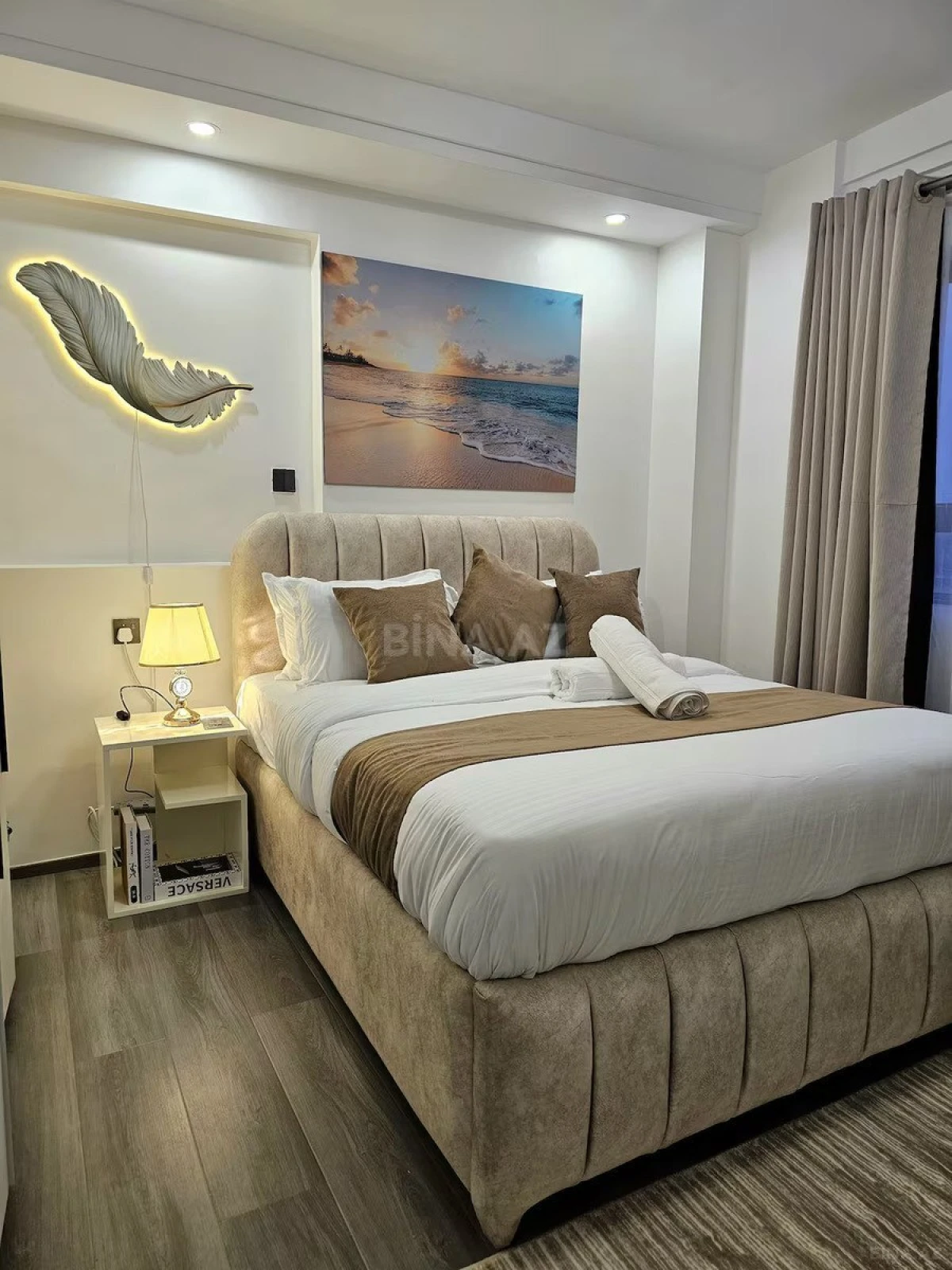 Kirayə verilir 2 otaqlı mənzil 81 m²