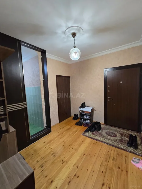 Satılır 4 otaqlı mənzil 100 m²