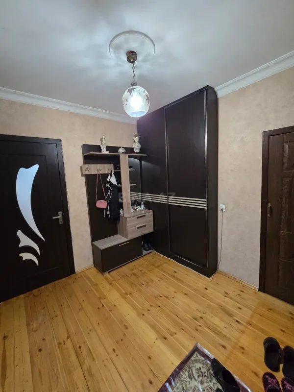 Satılır 4 otaqlı mənzil 100 m²