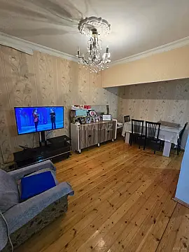 Satılır 4 otaqlı mənzil 100 m²