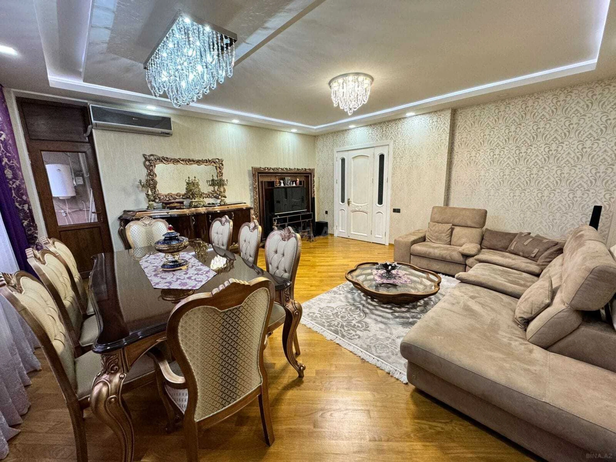 Satılır 3 otaqlı mənzil 137 m²