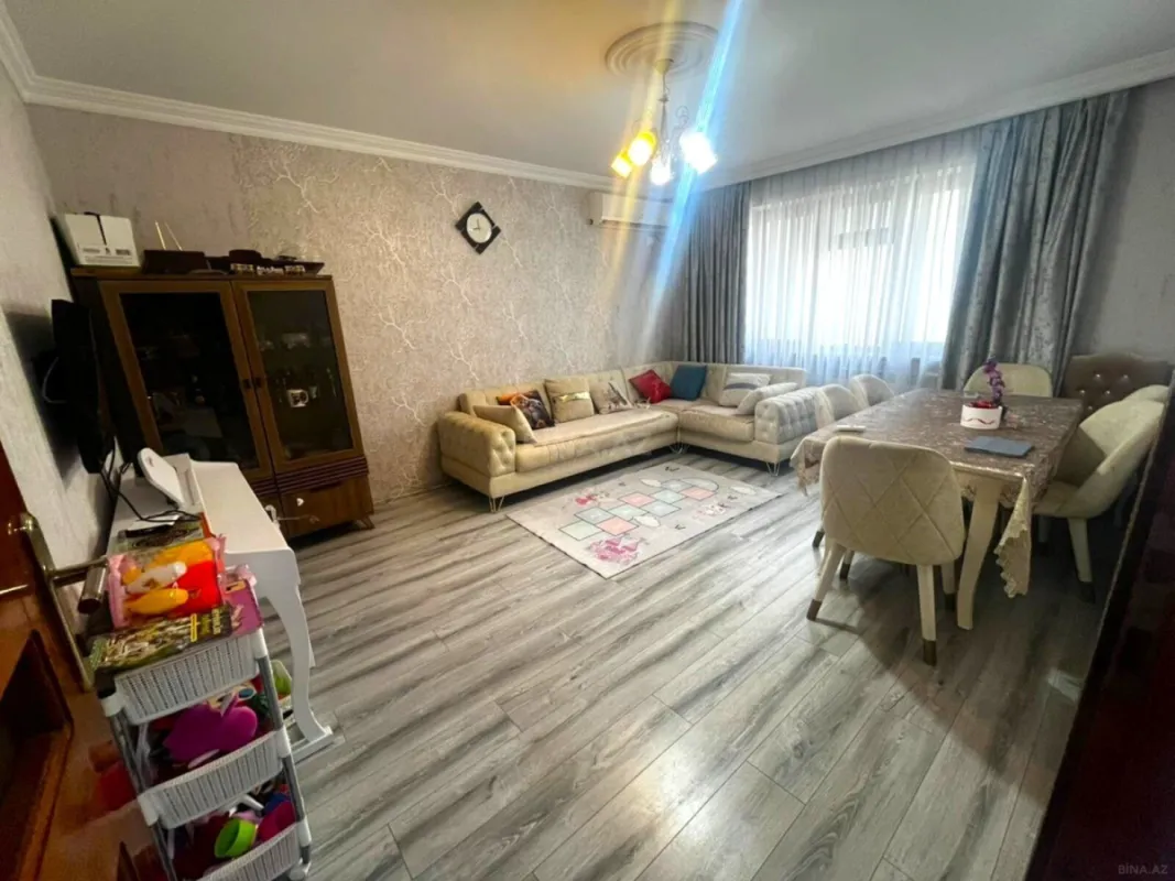 Satılır 3 otaqlı mənzil 70 m²