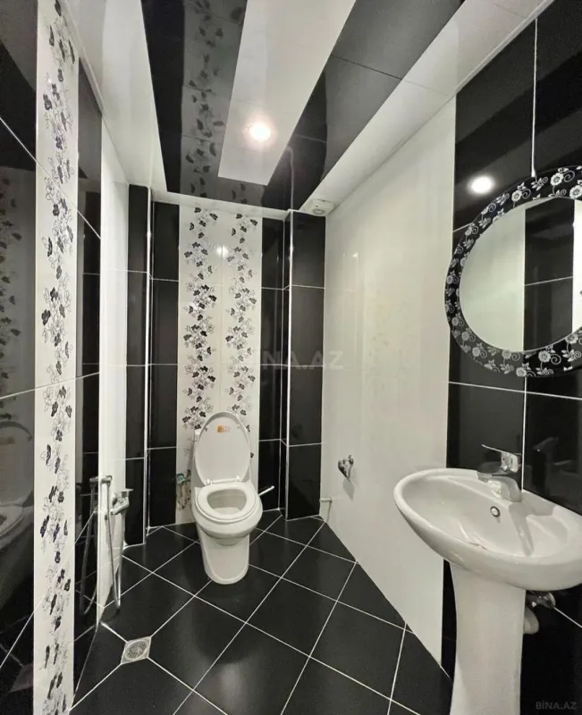 Satılır 3 otaqlı mənzil 145 m²