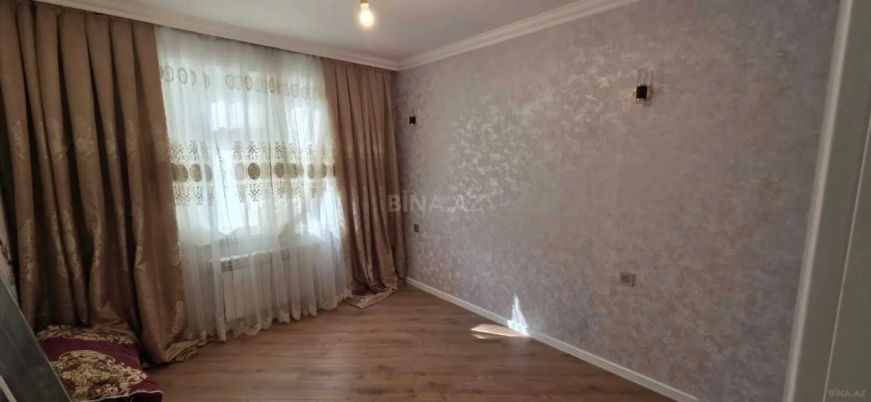Satılır 2 otaqlı mənzil 60 m²