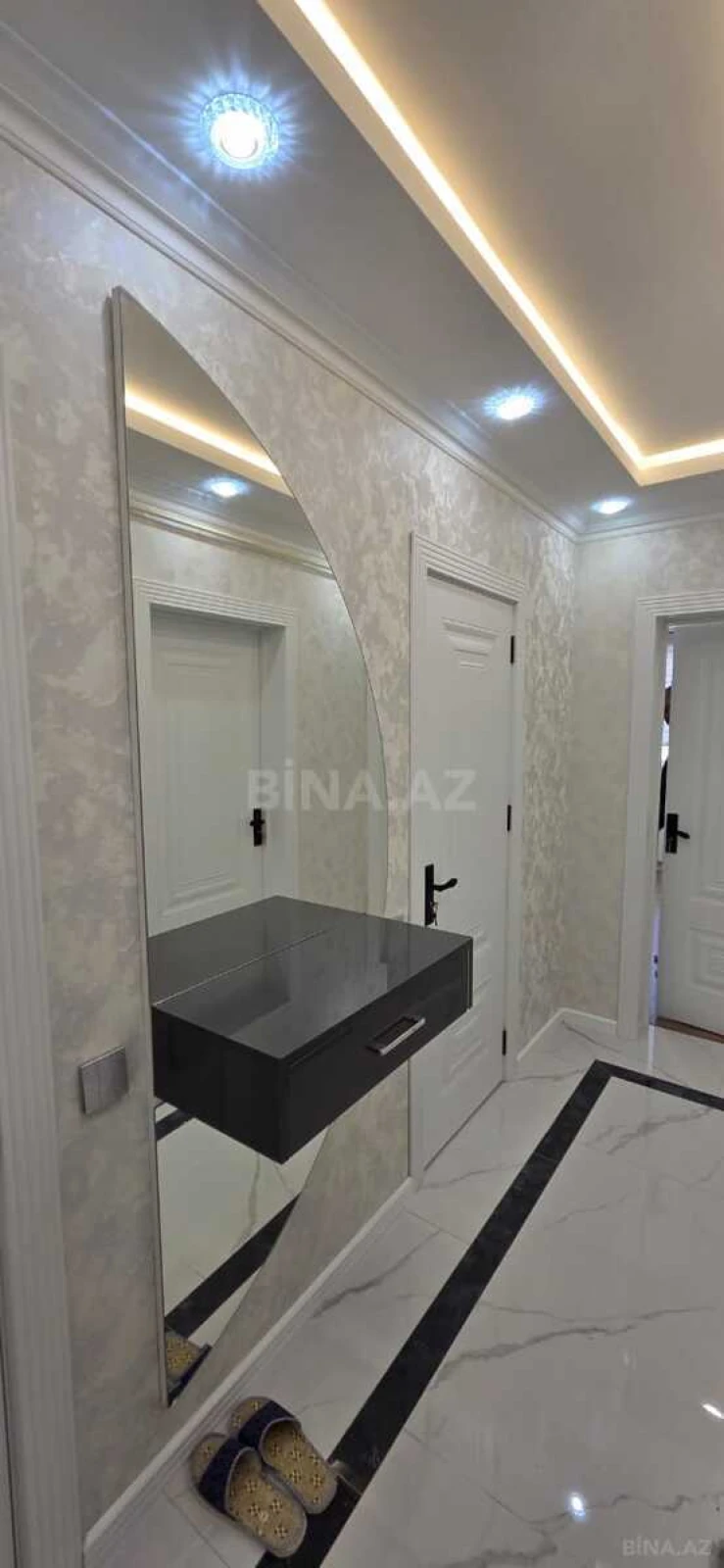 Satılır 2 otaqlı mənzil 60 m²