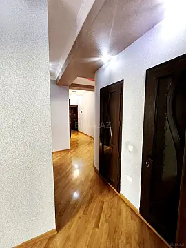 Satılır 3 otaqlı mənzil 110 m²