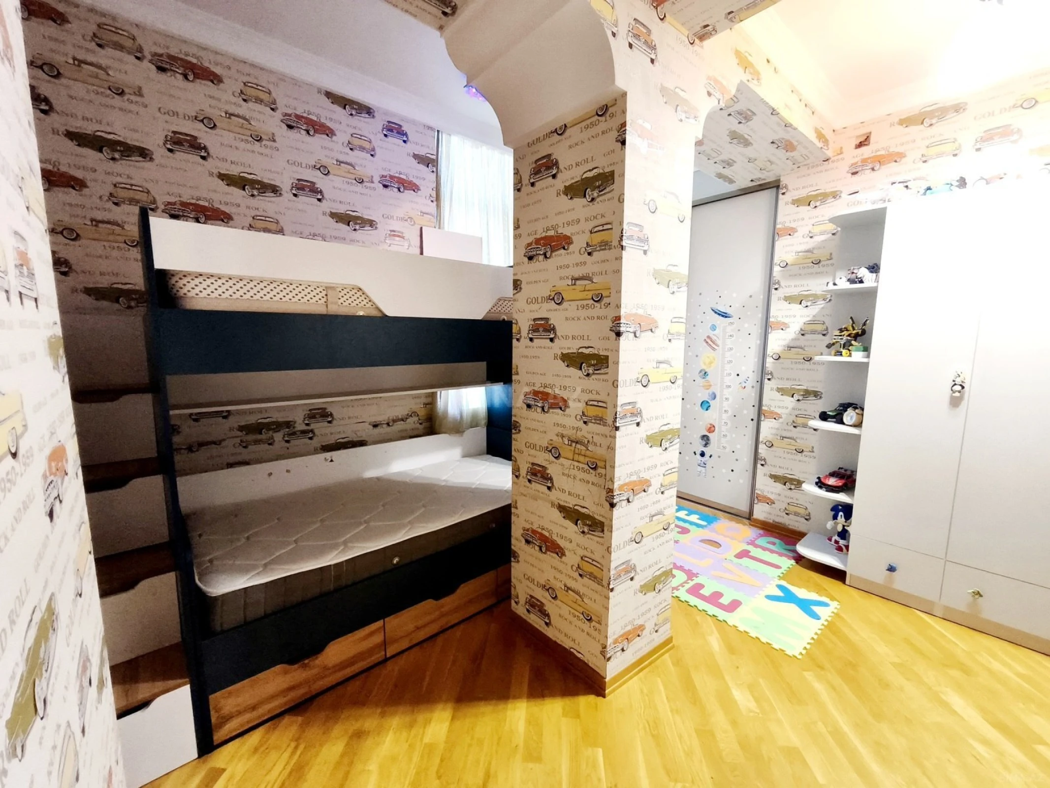 Satılır 3 otaqlı mənzil 110 m²