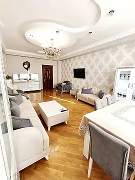Satılır 3 otaqlı mənzil 110 m²