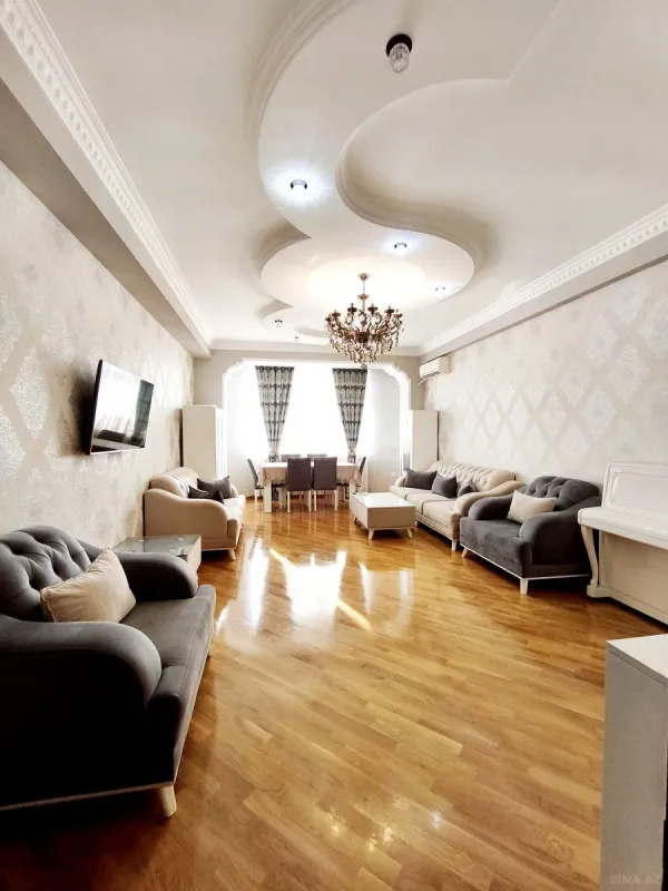 Satılır 3 otaqlı mənzil 110 m²