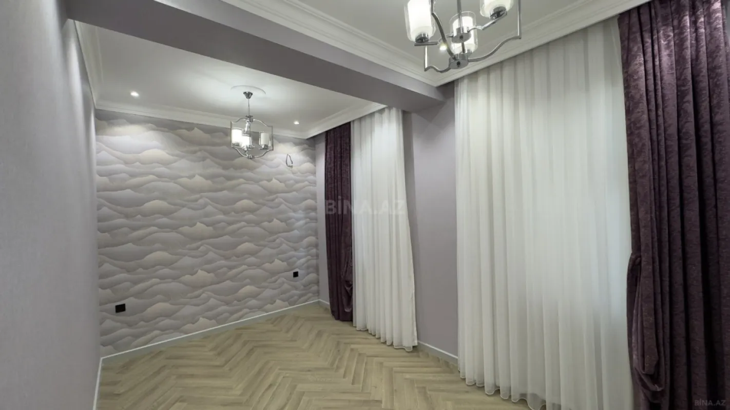 Satılır 3 otaqlı mənzil 160 m²