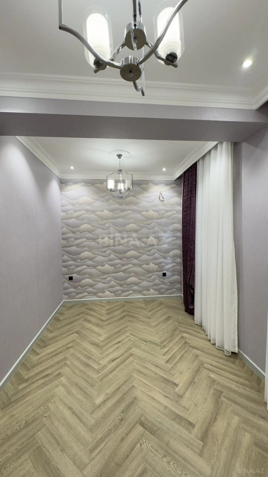 Satılır 3 otaqlı mənzil 160 m²