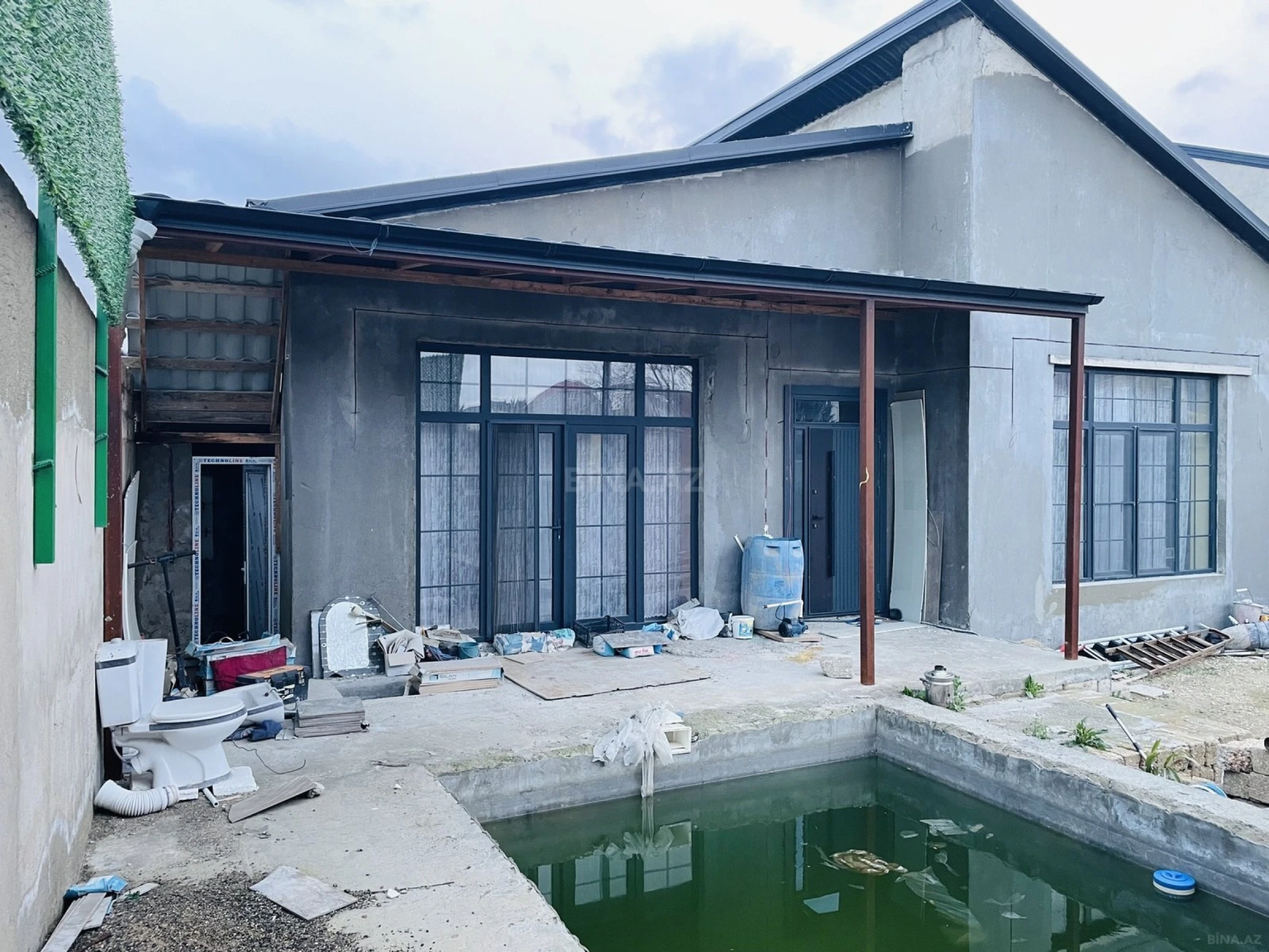 Satılır 5 otaqlı həyət evi 130 m²