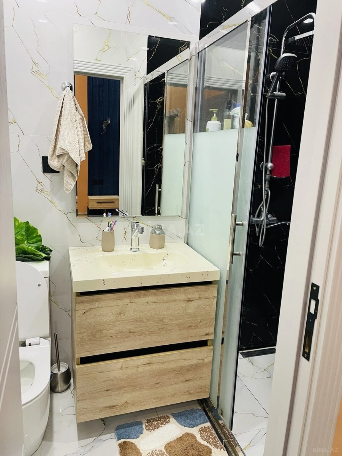 Satılır 5 otaqlı həyət evi 130 m²