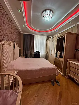 Satılır 3 otaqlı mənzil 145 m²